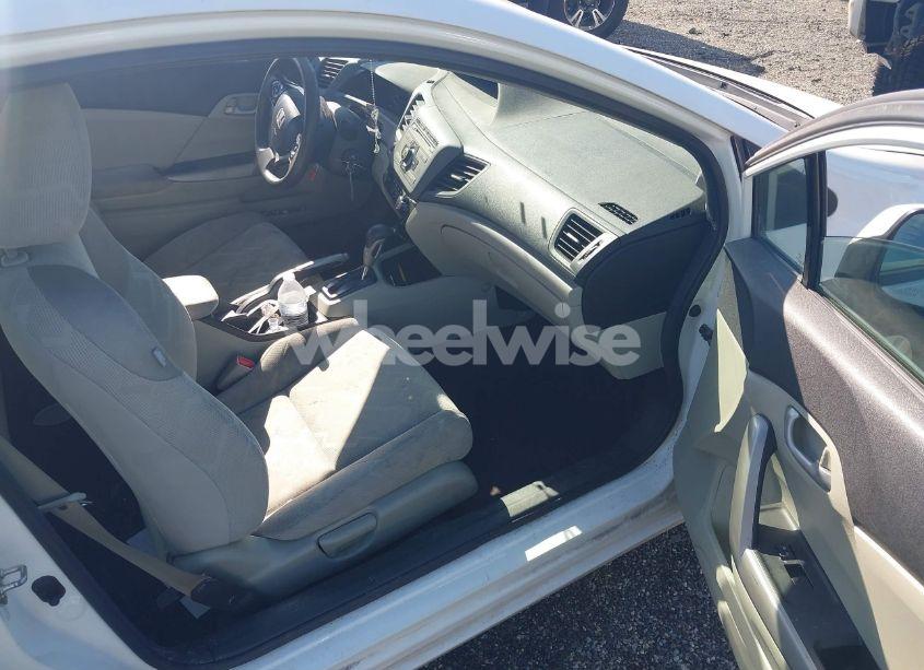 Photo 5 of 2012 Honda Civic LX (VIN 2HGFG3B55CH557505)