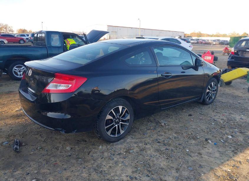 Photo 4 of 2013 Honda Civic LX (VIN 2HGFG3B55DH506779)
