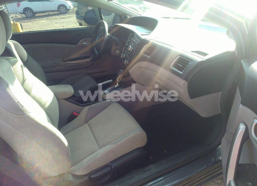 Photo 5 of 2013 Honda Civic LX (VIN 2HGFG3B55DH514929)