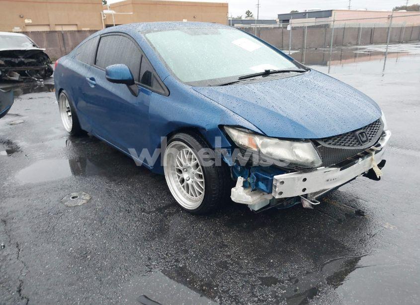 2013 Honda Civic LX (VIN 2HGFG3B55DH523629) main photo