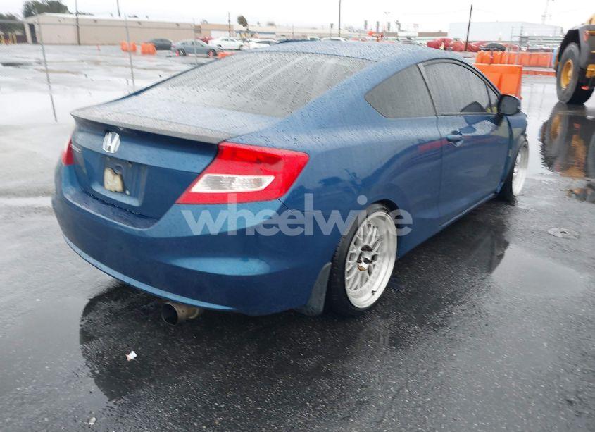 Photo 4 of 2013 Honda Civic LX (VIN 2HGFG3B55DH523629)