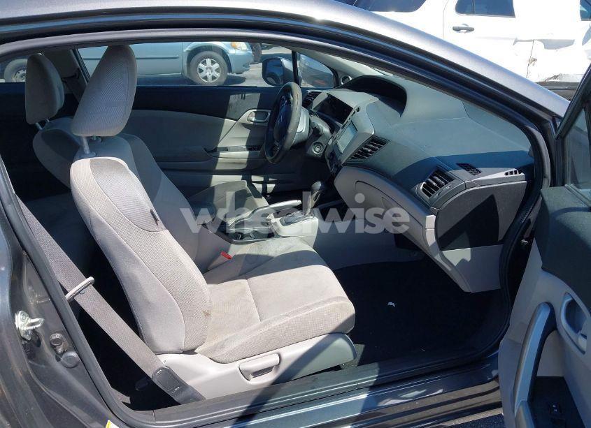 Photo 5 of 2012 Honda Civic LX (VIN 2HGFG3B56CH560686)