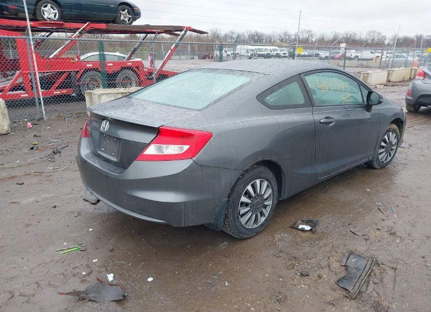 Photo 4 of 2013 Honda Civic LX (VIN 2HGFG3B56DH513336)