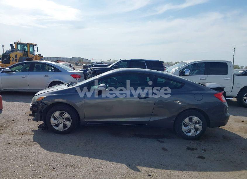 Photo 14 of 2013 Honda Civic LX (VIN 2HGFG3B56DH531836)