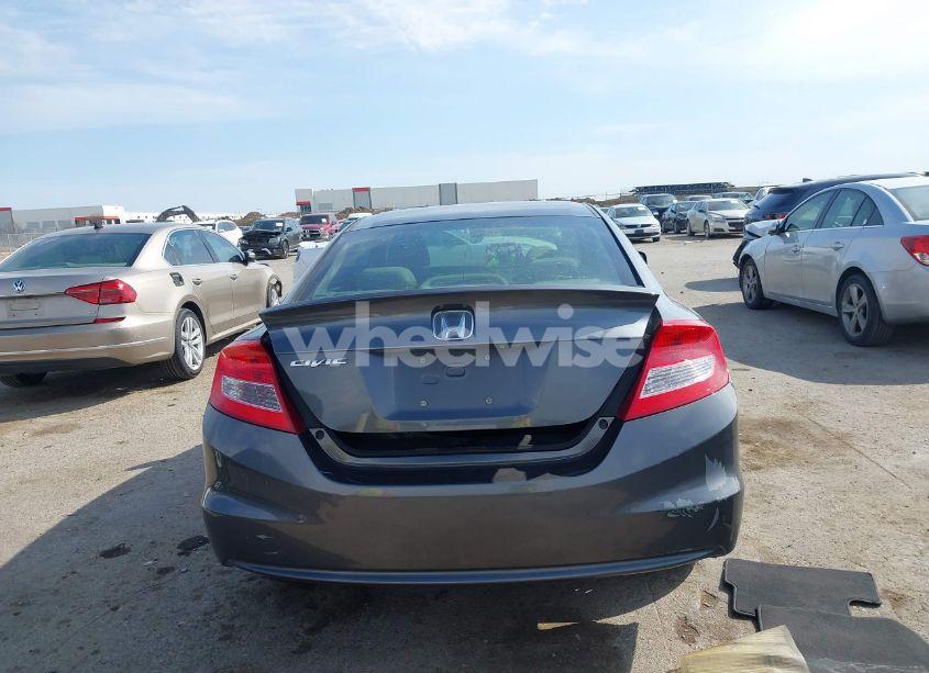 Photo 16 of 2013 Honda Civic LX (VIN 2HGFG3B56DH531836)