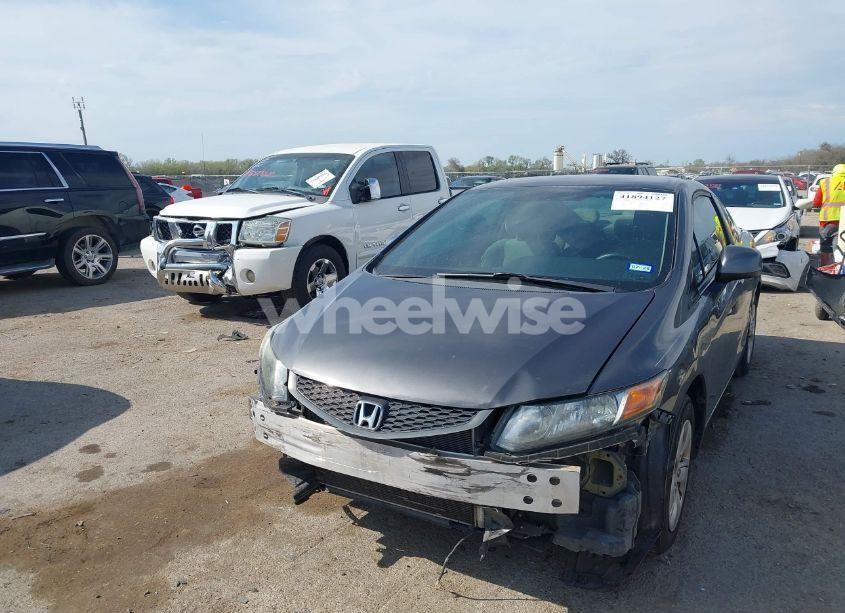 Photo 2 of 2013 Honda Civic LX (VIN 2HGFG3B56DH531836)