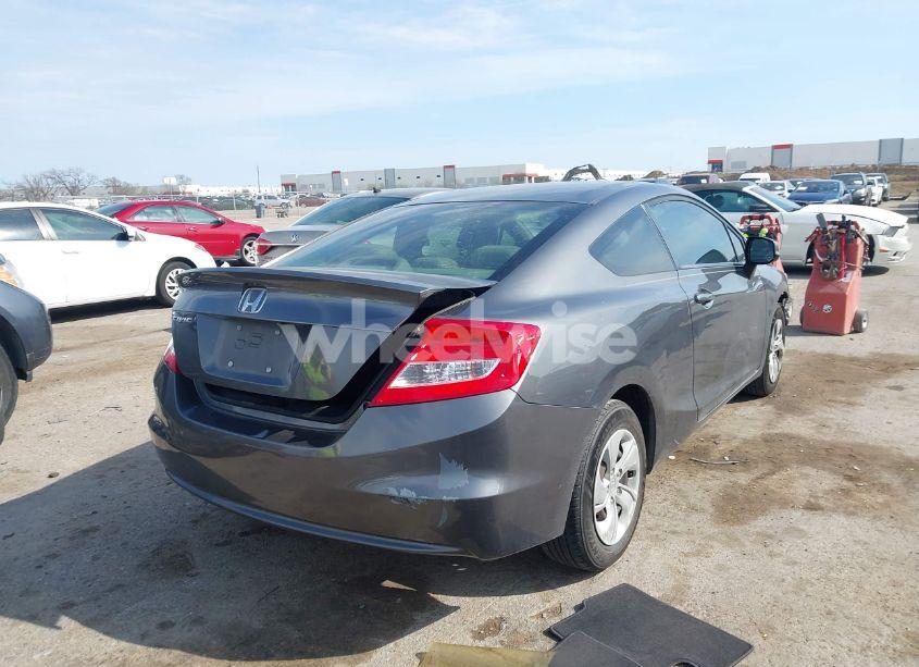 Photo 4 of 2013 Honda Civic LX (VIN 2HGFG3B56DH531836)