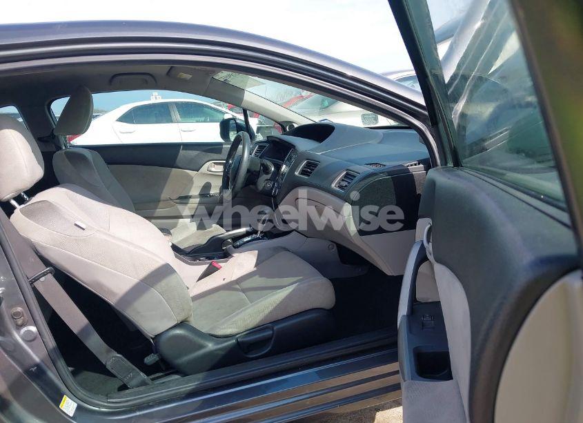 Photo 5 of 2013 Honda Civic LX (VIN 2HGFG3B56DH531836)