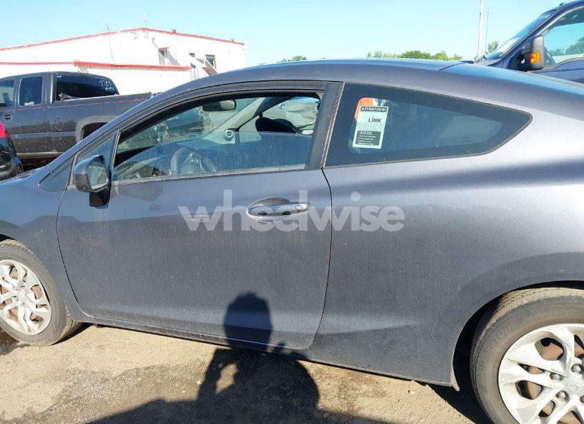 Photo 14 of 2014 Honda Civic LX (VIN 2HGFG3B56EH523527)