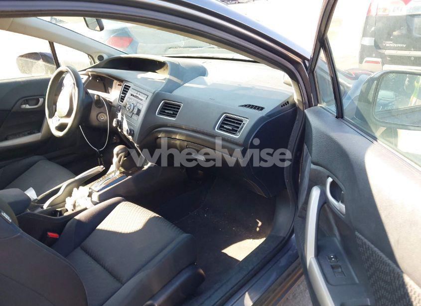 Photo 5 of 2014 Honda Civic LX (VIN 2HGFG3B56EH523527)