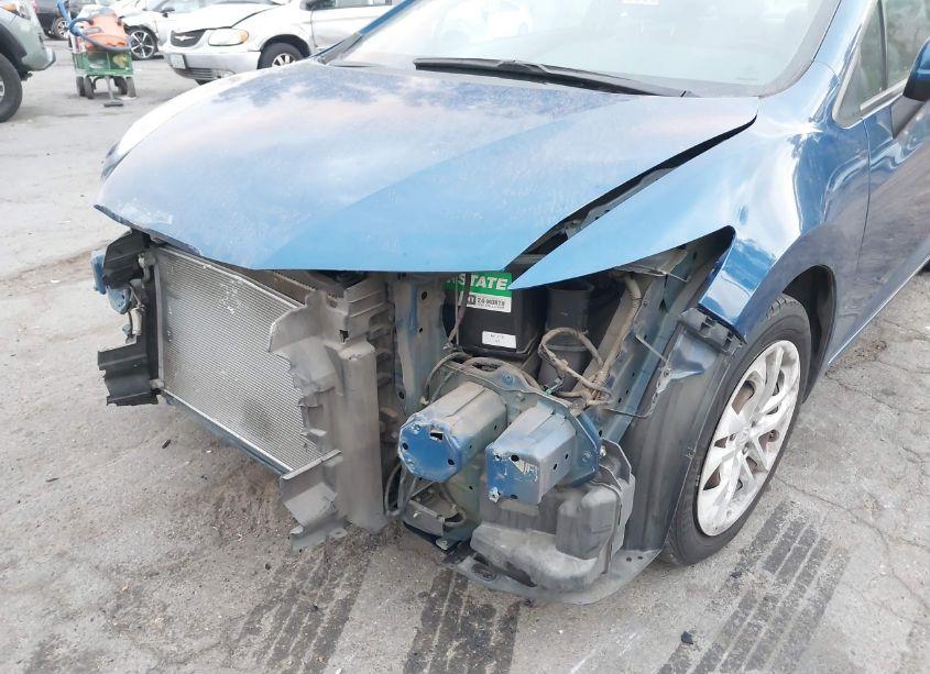 Photo 6 of 2015 Honda Civic LX (VIN 2HGFG3B56FH522525)