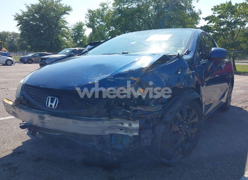 Photo 2 of 2012 Honda Civic LX (VIN 2HGFG3B57CH500996)