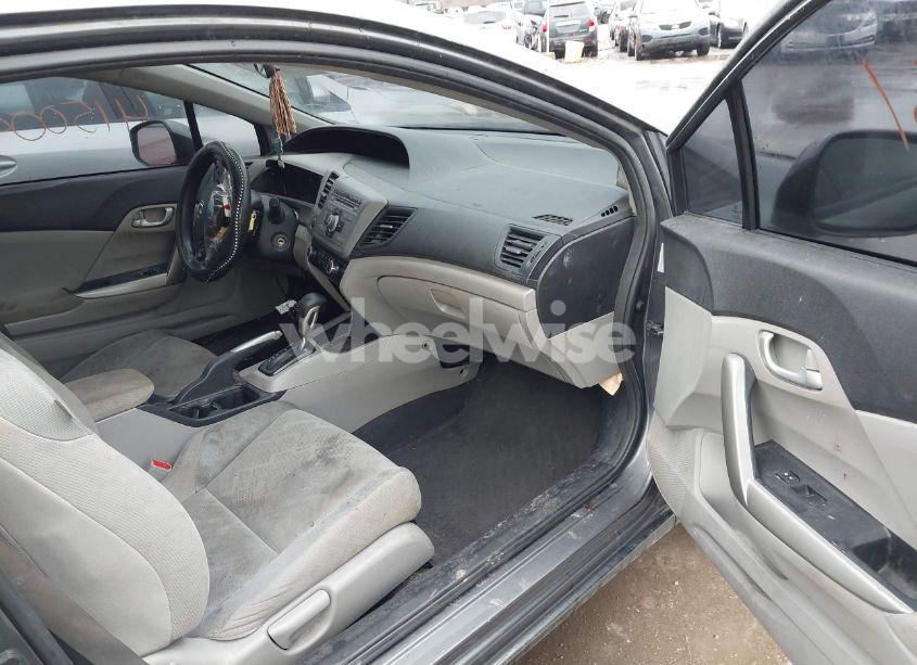 Photo 5 of 2012 Honda Civic LX (VIN 2HGFG3B57CH504403)