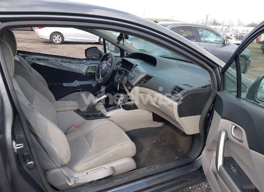 Photo 5 of 2012 Honda Civic LX (VIN 2HGFG3B57CH515451)