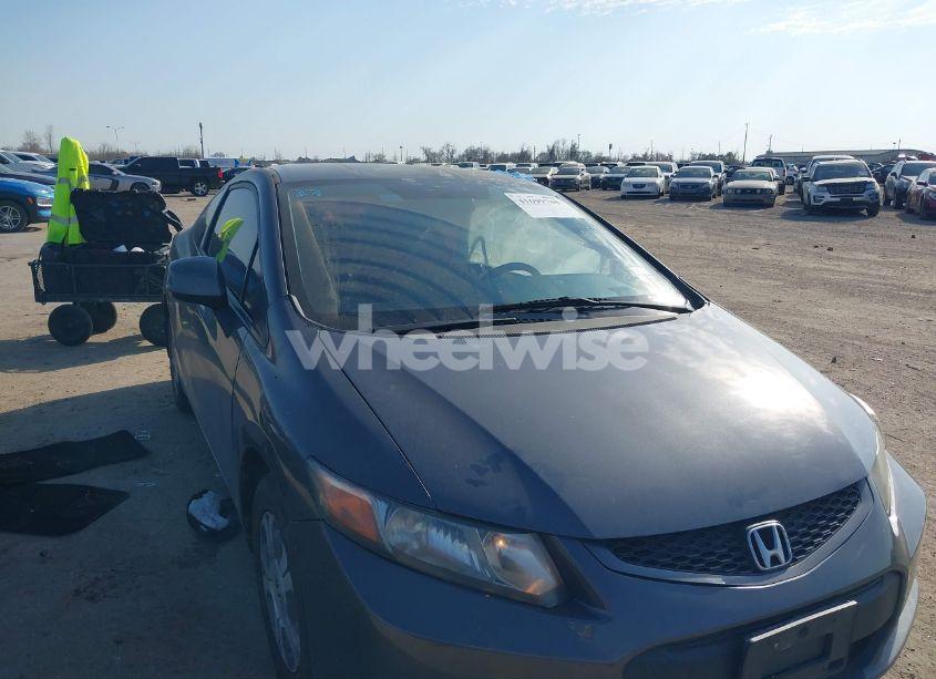 2012 Honda Civic LX (VIN 2HGFG3B57CH527373) main photo