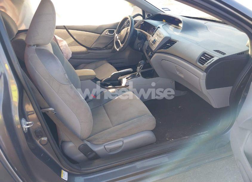 Photo 5 of 2012 Honda Civic LX (VIN 2HGFG3B57CH527373)