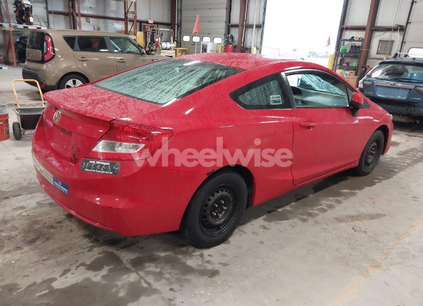 Photo 4 of 2012 Honda Civic LX (VIN 2HGFG3B57CH555562)