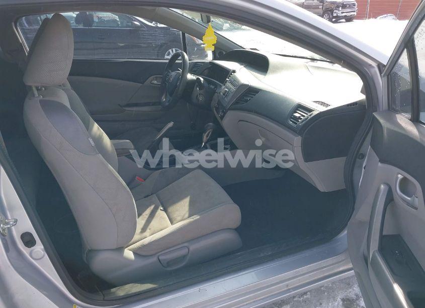 Photo 5 of 2012 Honda Civic LX (VIN 2HGFG3B57CH556811)