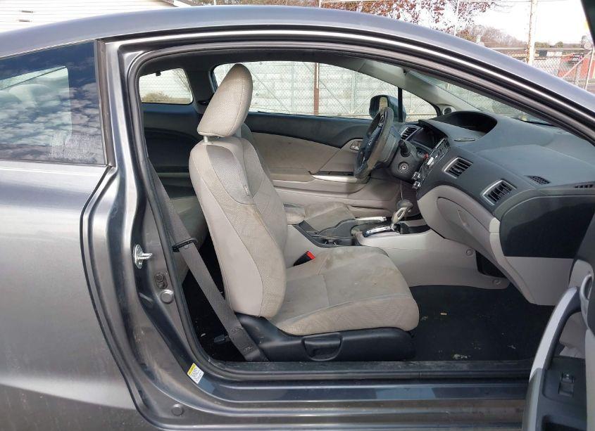 Photo 5 of 2013 Honda Civic LX (VIN 2HGFG3B57DH518447)