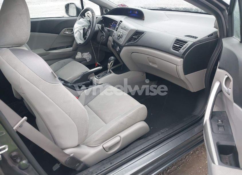 Photo 5 of 2012 Honda Civic LX (VIN 2HGFG3B58CH505205)