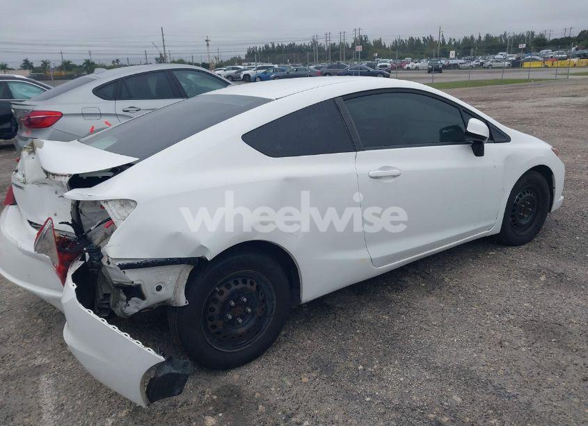 Photo 4 of 2012 Honda Civic LX (VIN 2HGFG3B58CH535577)