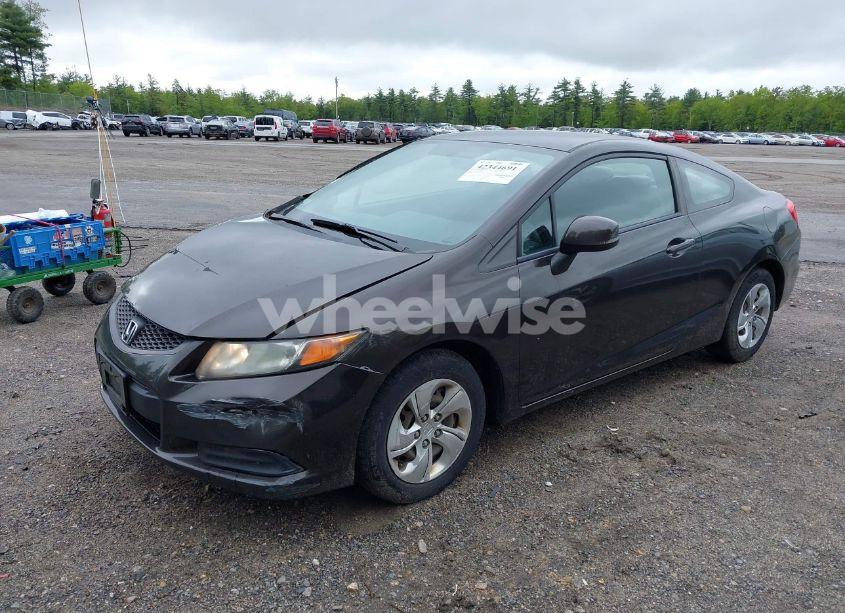 Photo 2 of 2013 Honda Civic LX (VIN 2HGFG3B58DH504959)