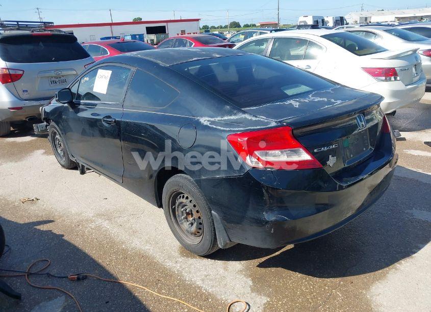 Photo 3 of 2013 Honda Civic LX (VIN 2HGFG3B58DH507120)