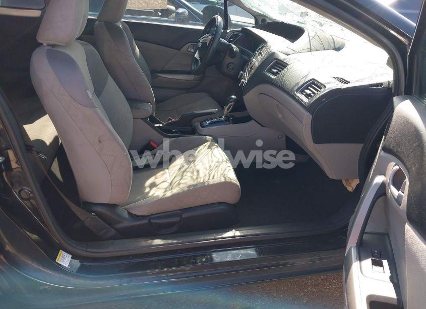 Photo 5 of 2013 Honda Civic LX (VIN 2HGFG3B58DH507120)