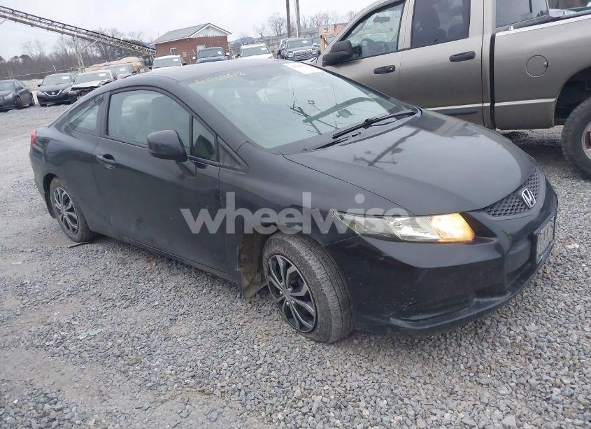 2013 Honda Civic LX (VIN 2HGFG3B58DH513290) main photo