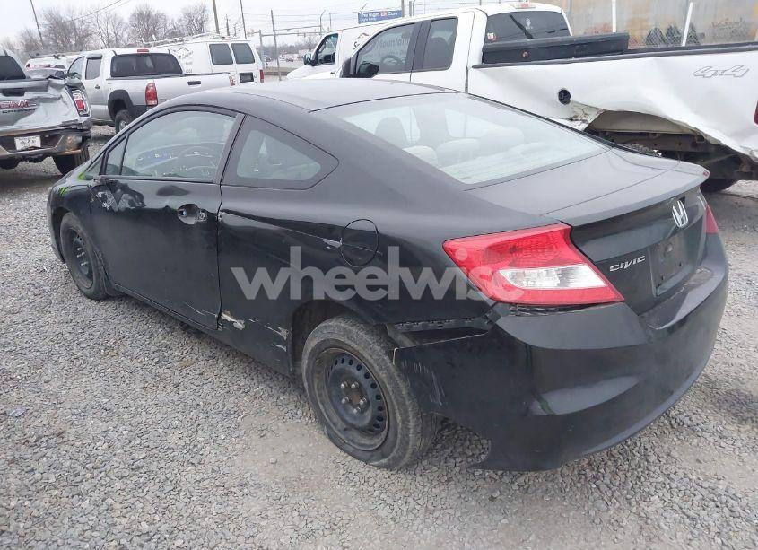 Photo 3 of 2013 Honda Civic LX (VIN 2HGFG3B58DH513290)