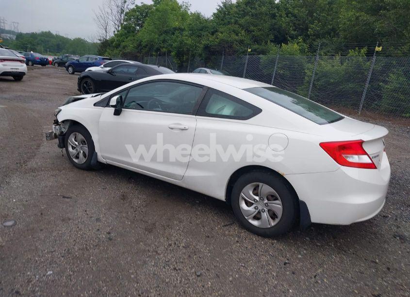 Photo 3 of 2013 Honda Civic LX (VIN 2HGFG3B58DH516433)