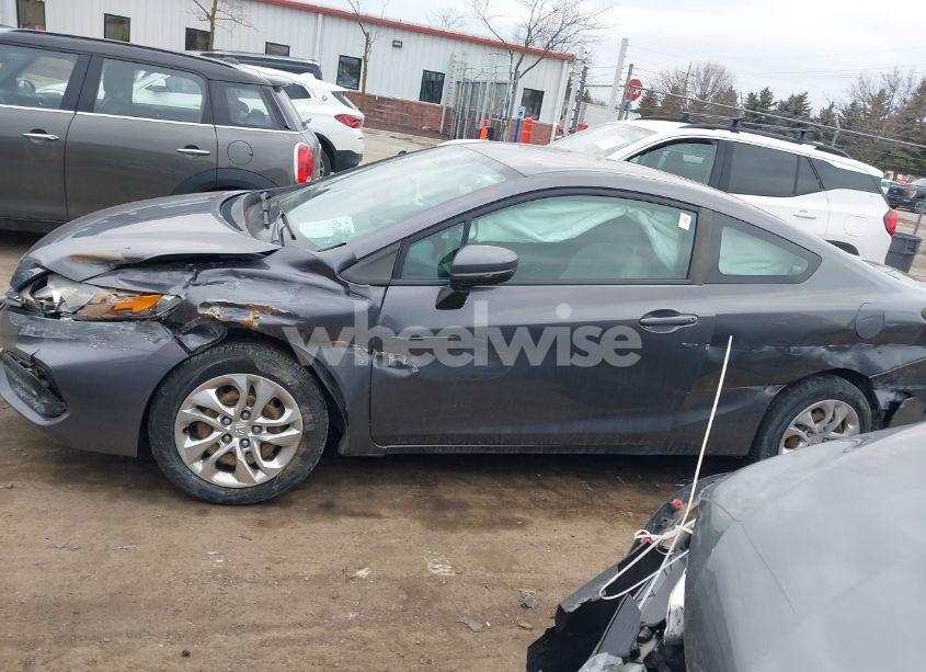 Photo 14 of 2015 Honda Civic LX (VIN 2HGFG3B58FH504642)