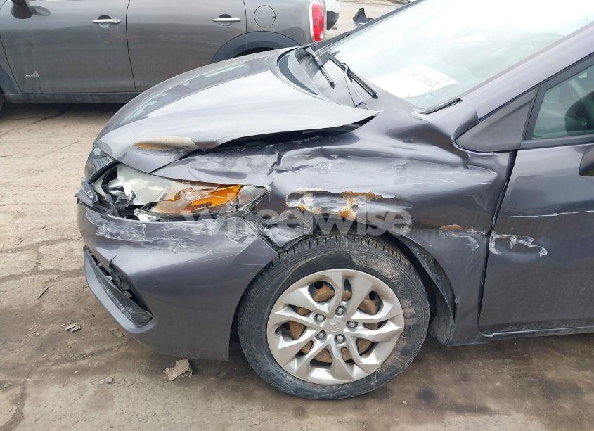 Photo 6 of 2015 Honda Civic LX (VIN 2HGFG3B58FH504642)