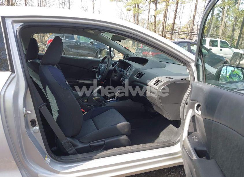 Photo 5 of 2015 Honda Civic LX (VIN 2HGFG3B58FH520064)