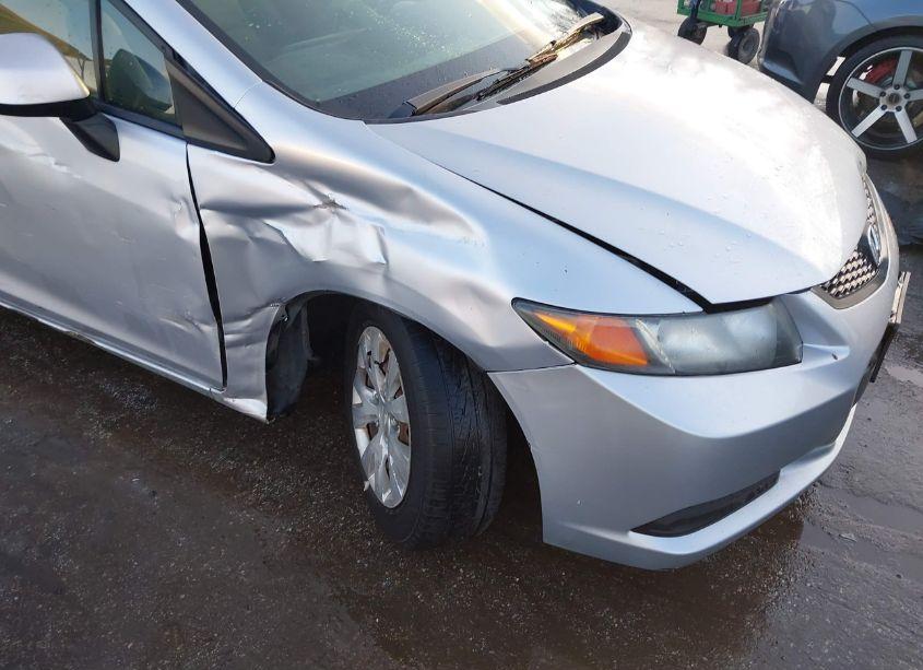 Photo 6 of 2012 Honda Civic LX (VIN 2HGFG3B59CH515273)