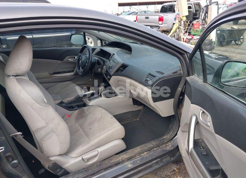 Photo 5 of 2012 Honda Civic LX (VIN 2HGFG3B59CH556552)