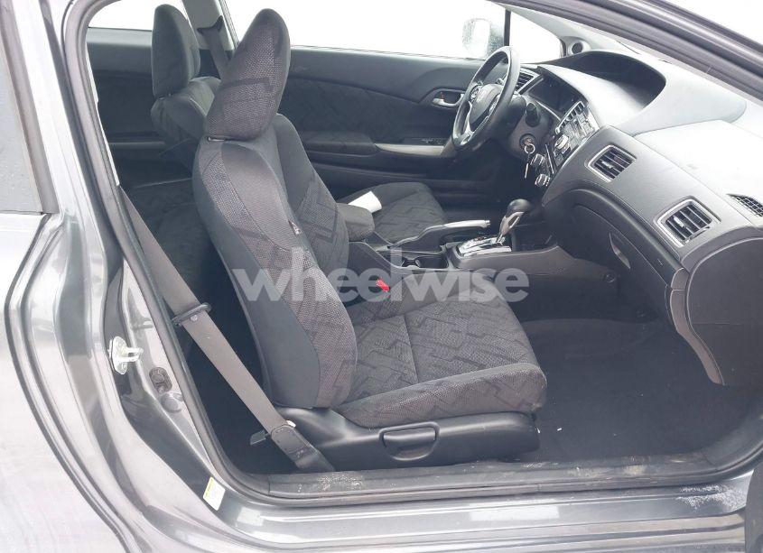 Photo 5 of 2013 Honda Civic LX (VIN 2HGFG3B59DH515601)