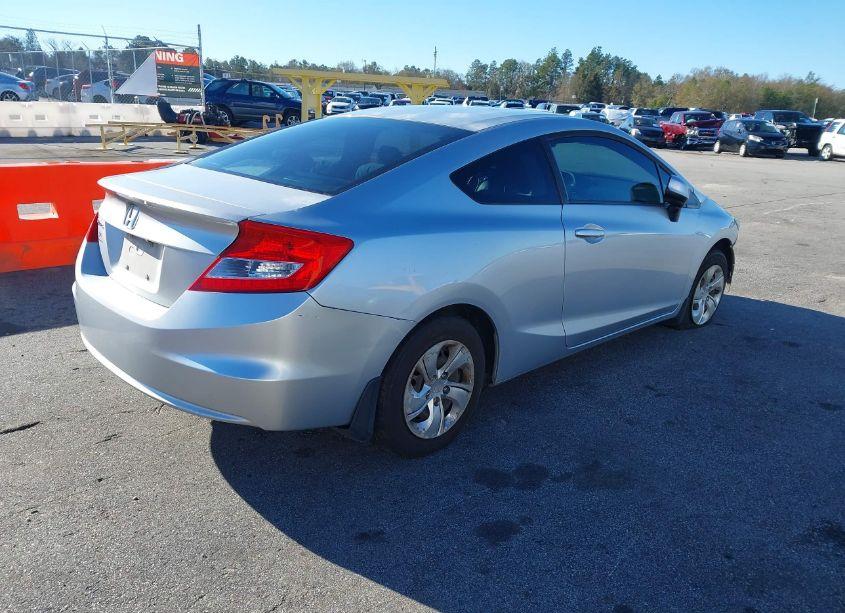 Photo 4 of 2013 Honda Civic LX (VIN 2HGFG3B59DH521883)