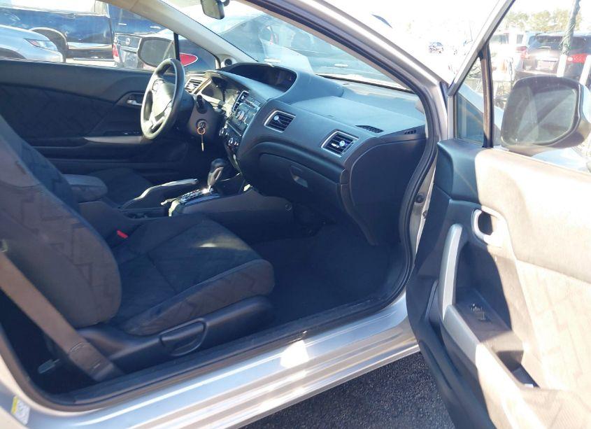 Photo 5 of 2013 Honda Civic LX (VIN 2HGFG3B59DH521883)