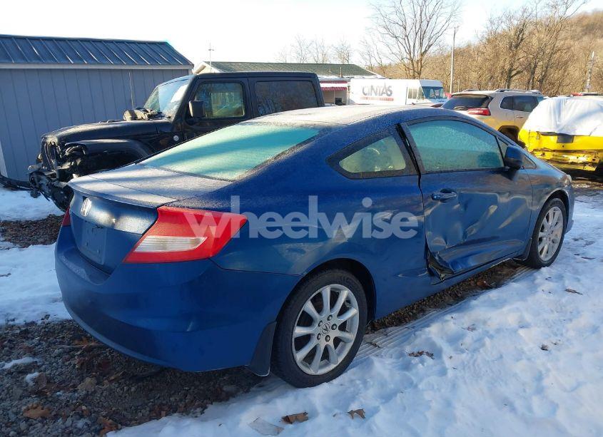 Photo 4 of 2013 Honda Civic LX (VIN 2HGFG3B59DH522273)