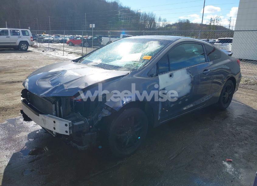 Photo 2 of 2015 Honda Civic LX (VIN 2HGFG3B59FH507615)