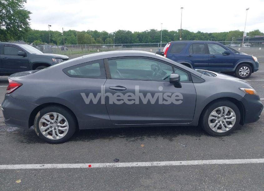 Photo 13 of 2015 Honda Civic LX (VIN 2HGFG3B59FH528819)