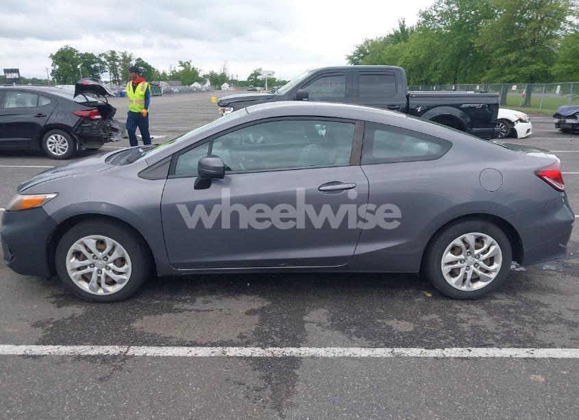 Photo 14 of 2015 Honda Civic LX (VIN 2HGFG3B59FH528819)