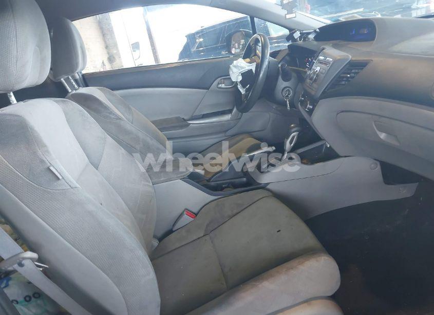 Photo 5 of 2012 Honda Civic LX (VIN 2HGFG3B5XCH511524)