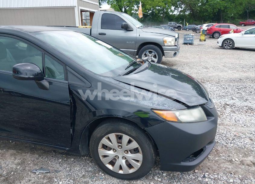 Photo 6 of 2012 Honda Civic LX (VIN 2HGFG3B5XCH512866)