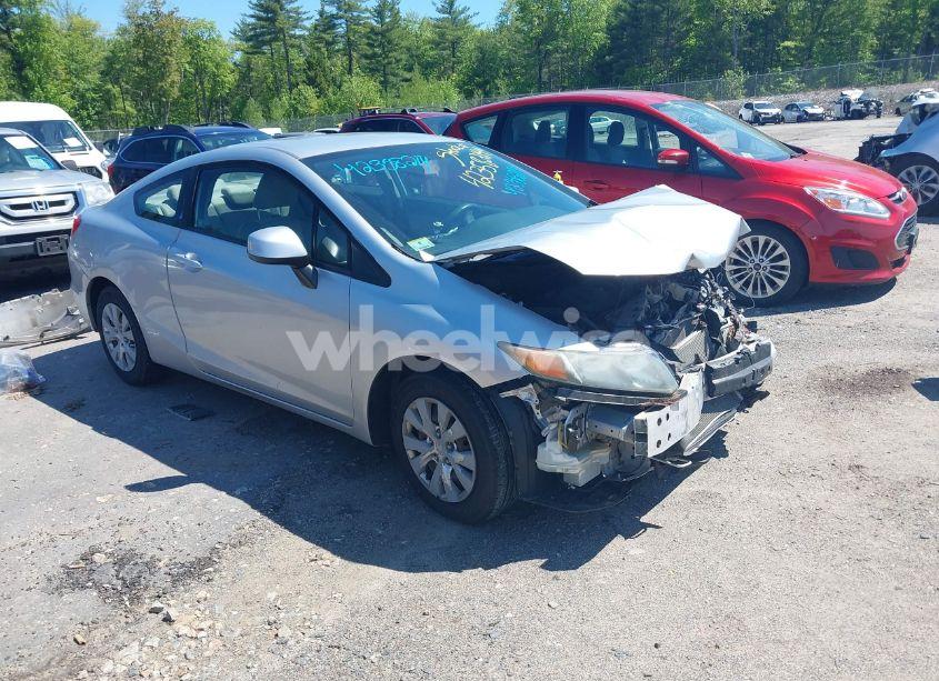 2012 Honda Civic LX (VIN 2HGFG3B5XCH530817) main photo