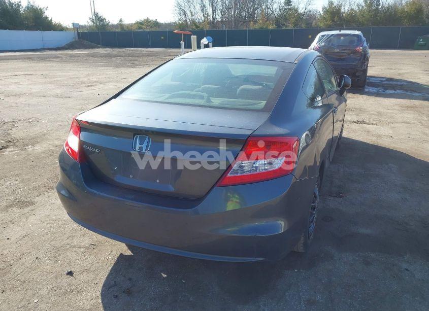 Photo 4 of 2013 Honda Civic LX (VIN 2HGFG3B5XDH520600)