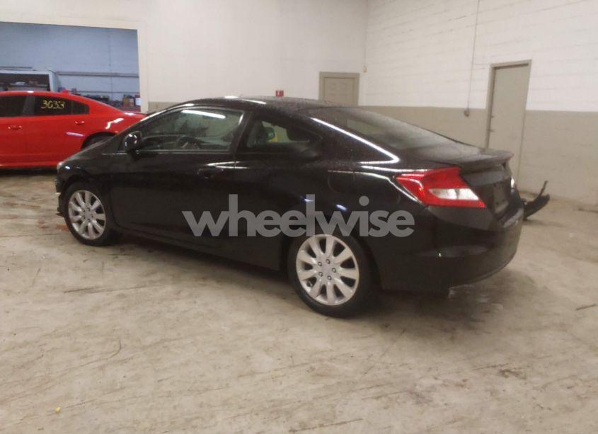 Photo 3 of 2013 Honda Civic LX (VIN 2HGFG3B5XDH521116)