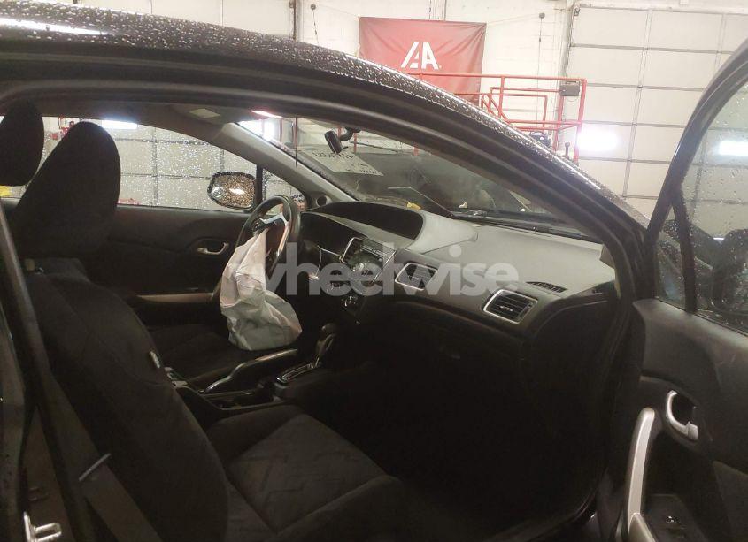 Photo 5 of 2013 Honda Civic LX (VIN 2HGFG3B5XDH521116)