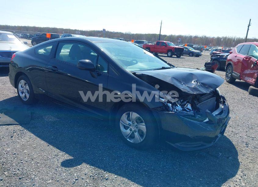 2013 Honda Civic LX (VIN 2HGFG3B5XDH524047) main photo